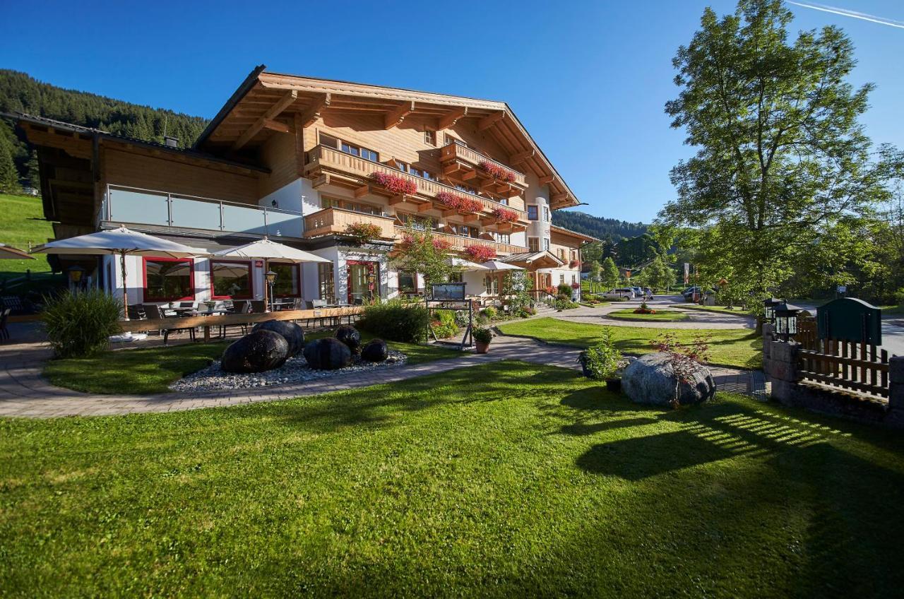 Familienhotel Lengauer Hof Saalbach-Hinterglemm Exterior foto